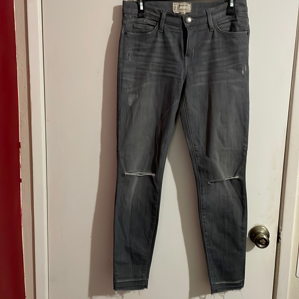 Current Elliott women’s grey jeans. Size 27. Good condition.